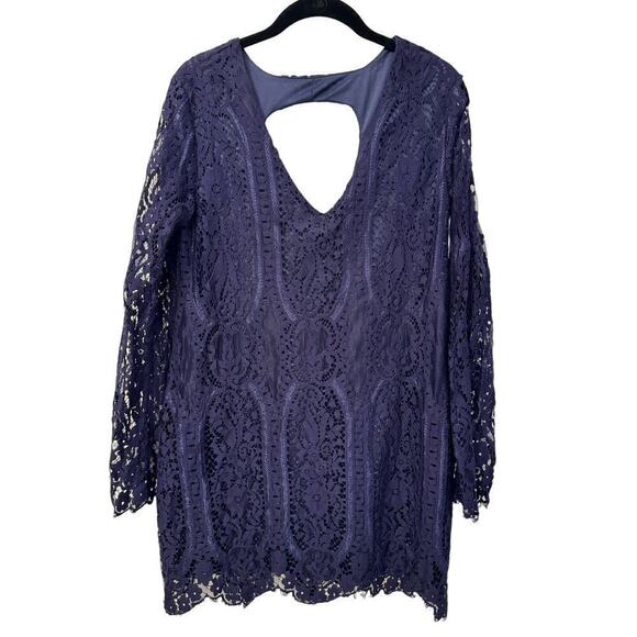 Francesca's Navy Lace Long Sleeve Mini Dress Size Medium - Picture 1 of 5